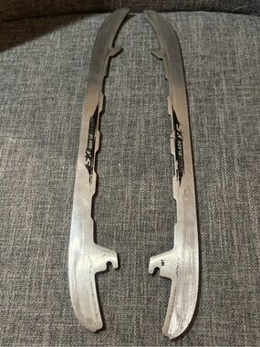 CCM SpeedBlade XS Hockey Steel Runners 287
